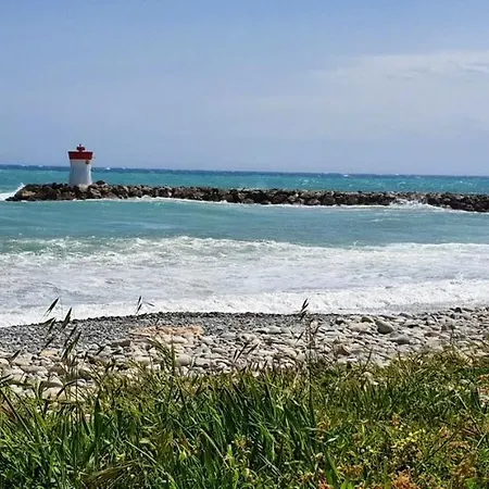 شقة T2 Clim Front De Mer Plage Et Piscine فينوف لوبيه
